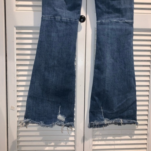 Risen high rise flare raw hem distressed jeans Women’s size 9 - Picture 9 of 11
